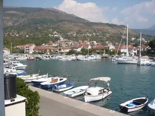 Apa hotel kanggo milih santai ing Tivat? 13270_5