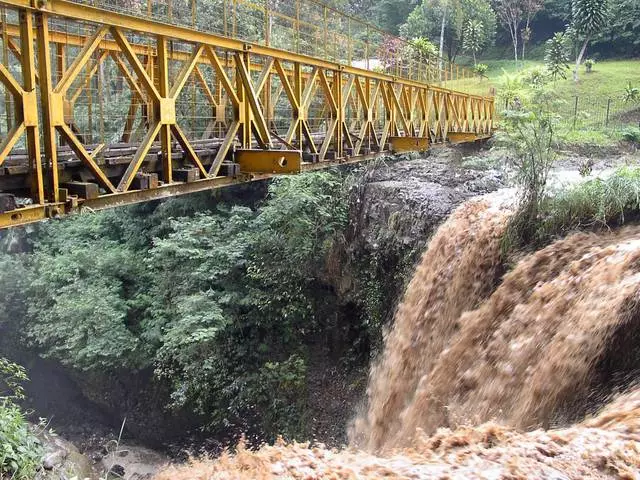 Kupi kuenda kuBandung uye zvekuona? 13318_7