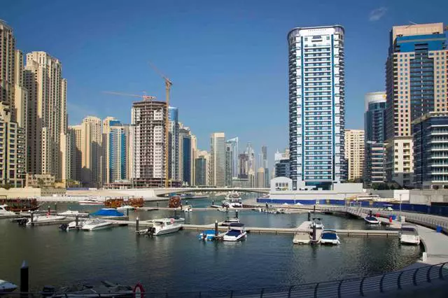 Dubai Marina - Pearl Gwych yn y Casgliad Emirates