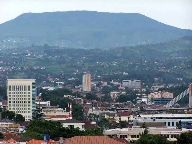 Užitočné informácie o dovolenke v Bandung.