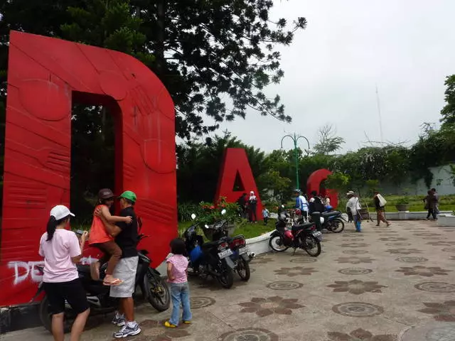 Bandung'da tatil hakkında faydalı bilgiler. 13578_2