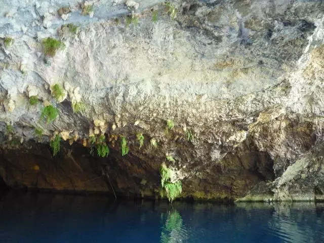 Għawm unforgettable fil-grotta ħdejn Manavgata. 13702_11