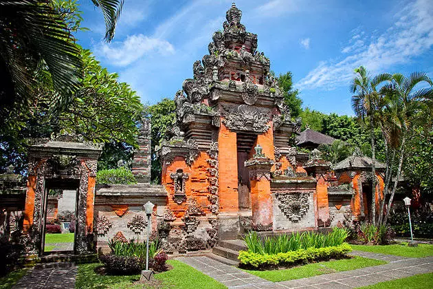 Ngendi lunga menyang denpasar lan apa sing bisa dideleng?