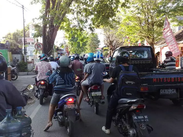 Denpasar: Hiburan bercuti 14070_2