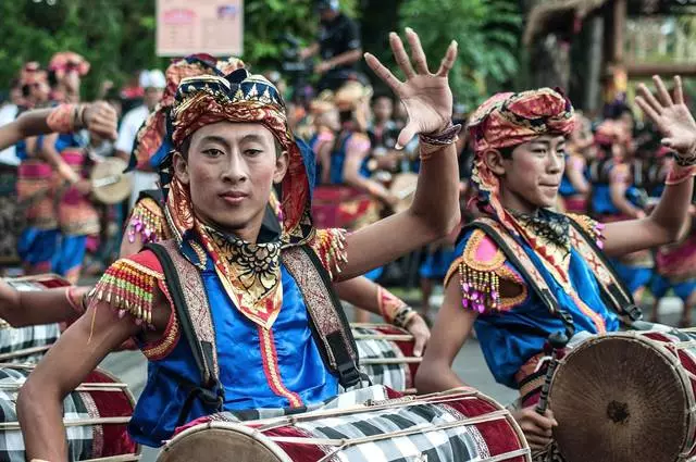 Denpasar: ຄວາມບັນເທີງໃນການພັກຜ່ອນ 14070_6