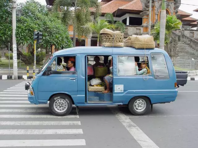 Descanse en Denpasar: como chegar, custo, tempo de viaxe. 14118_5