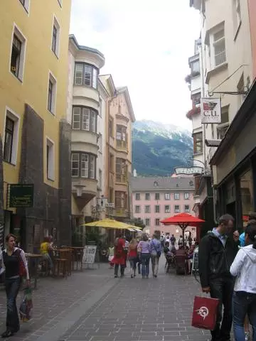 Innsbruck: គែមភ្នំភ្នំដ៏ស្រស់ស្អាត