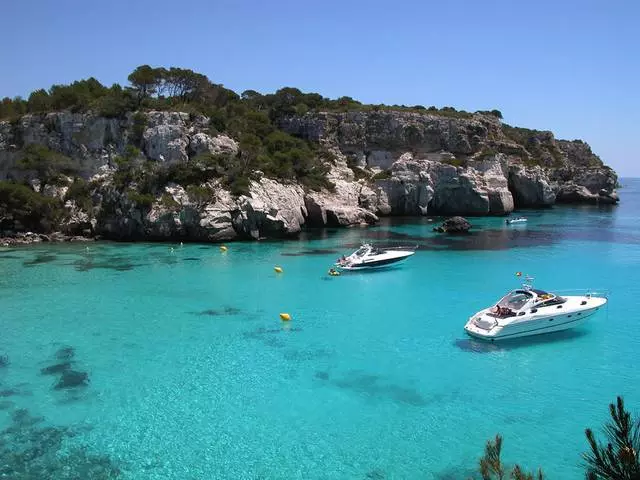 ວັນພັກໃນ Menorca: ມີວິທີການໄປທີ່ນັ້ນ? 14358_1