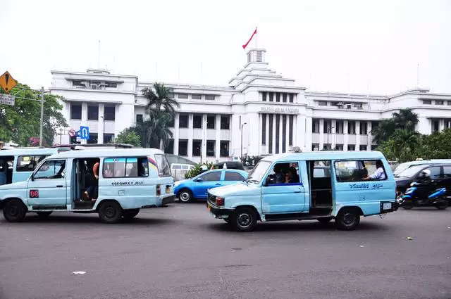 Pahinga sa Jakarta: ang halaga ng flight, oras ng paglalakbay, paglipat. 14380_9