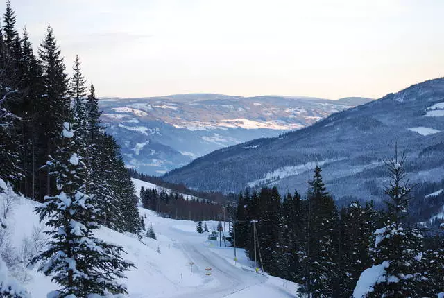 Kwitfiel - Fjellski unna sivilisasjonen