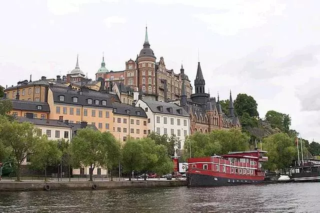 Tlhahisoleseling ea bohlokoa bakeng sa ba eang Stockholm 14404_3