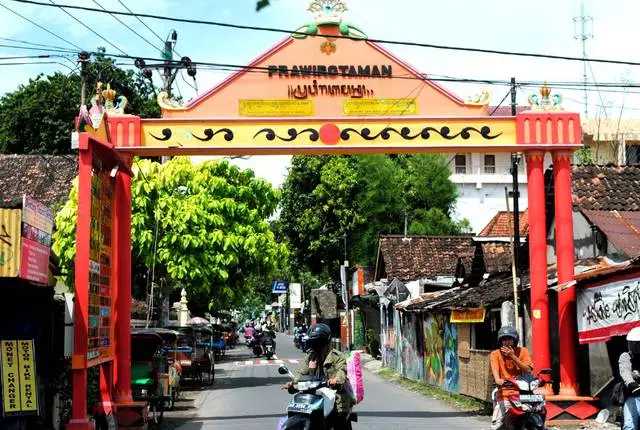 Gịnị ka ị tụrụ anya n'aka ntụrụndụ dị na Jọkyakarta? 14711_13