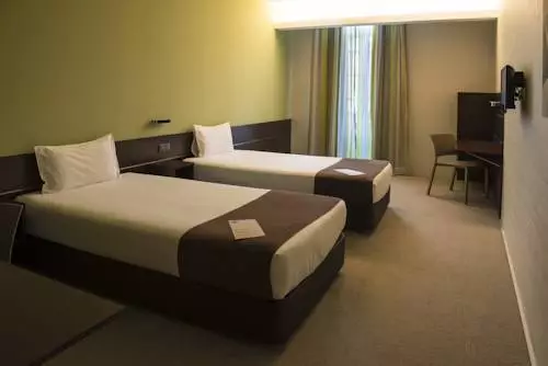 Który hotel lepiej pozostać w porcie? 14820_2