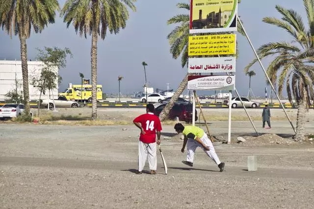 Vai ir kāda dzīve Fujaire un kā izdzīvot? Atpūsties emirāta el Fujairah galvaspilsētā 14893_12