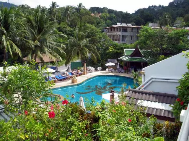 Wat ass den Hotel fir ze wielen op d'Kata Beach ze raschten? 14955_3