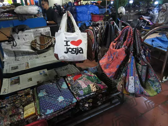 Shopping sa Jokyakarta. Ano ang bibilhin? 14958_7