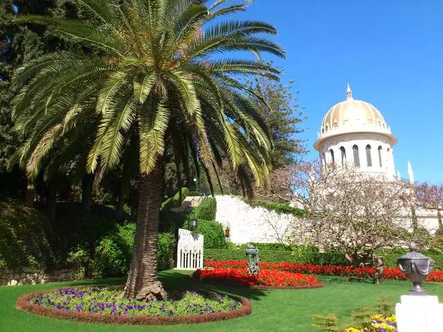 מנוחה אין ישראל, אַקקאָממאָדאַטיאָן אין אַשדאָד