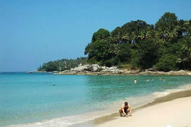 Alles oer de fekânsje op Surin Beach: Resinsjes, Tips, Hiedboek 1530_3