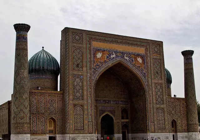 Menene darajan dubawa a Samarkand? 15409_4