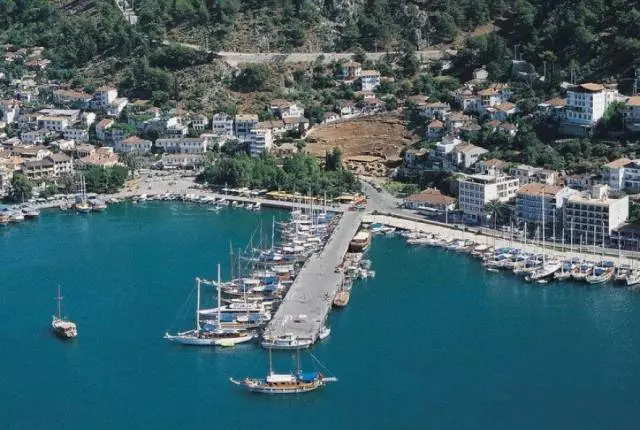 Quand vaut-il la peine d'aller se reposer à Fethiye? 15538_1