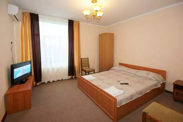 Který hotel je lepší zůstat v Simferopolu? 15682_6