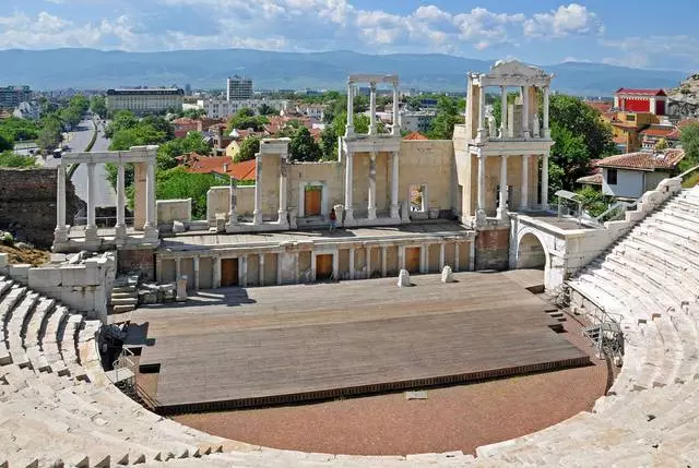 Kedu ihe kpatara ndị njem na-ahọrọ Plovdiv? 15745_2