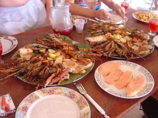 ¿Dónde puedo comer en Punta Cana?