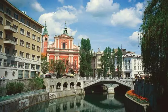 Hotel mana yang lebih baik untuk tinggal di Ljubljana? 15841_1