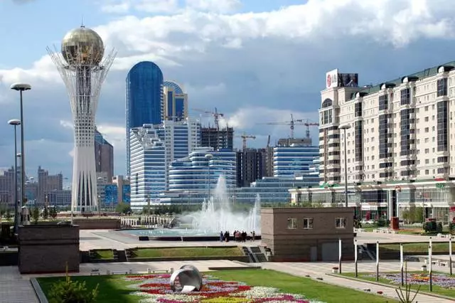 Hotel mana anu langkung saé cicing di Astana?