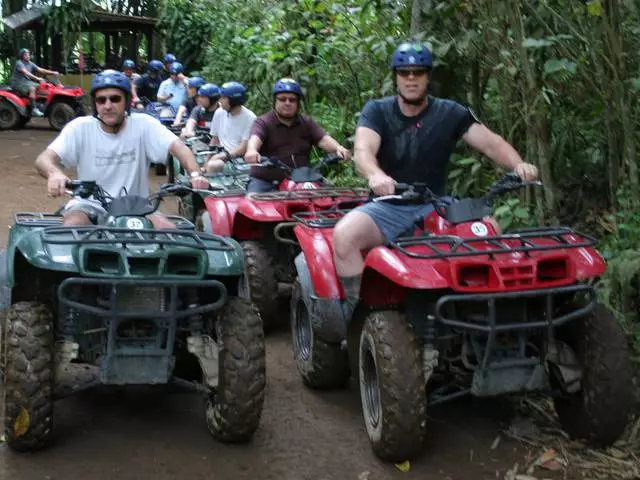 Nusa dua-a haýsy gezelenç etmeli? 16026_4