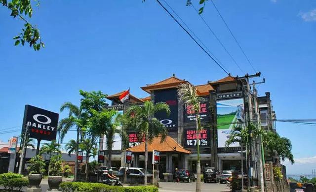 Kedu ihe kwesịrị ịzụta na Nusa Dua? 16037_6