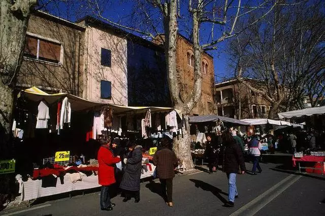 Cad ba chóir duit a cheannach i Rimini?