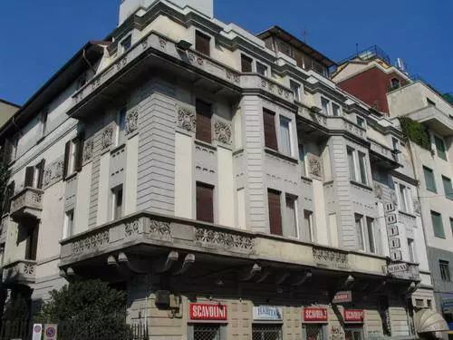 Care hotel este mai bine să stați în Milano? 16224_2