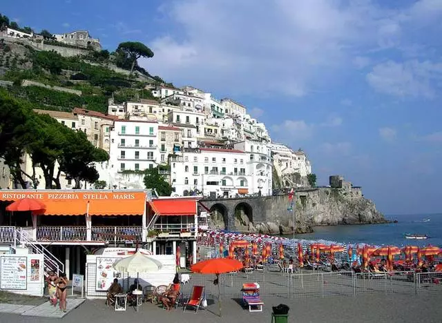 Wanneer gaan dit in Amalfi rus? 16276_2