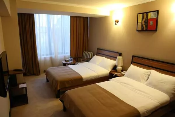 Hotel mana yang lebih baik untuk tinggal di Yerevan? 16388_3