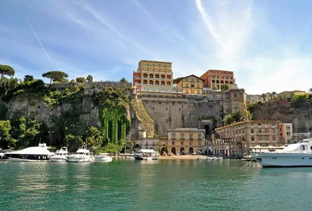 Tempada relaxante en Sorrento. Cando é mellor ir a Sorrento de vacacións? 16484_4