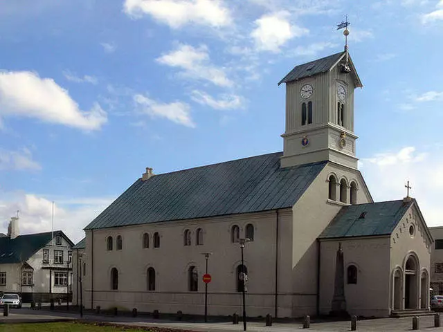 Apa sing kudu dakdeleng ing Reykjavik? 16541_2