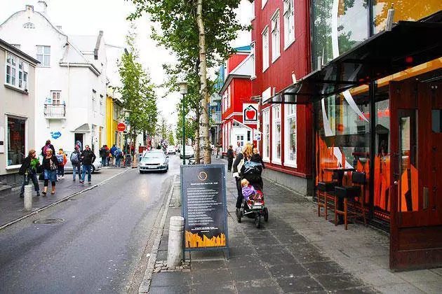 ฉันควรเห็นอะไรใน reykjavik? 16541_4