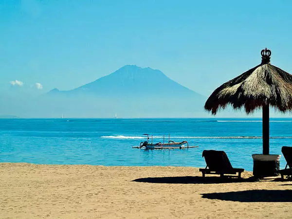 Tanzun Benoa'da dinlenmek için saat kaçta daha iyidir?