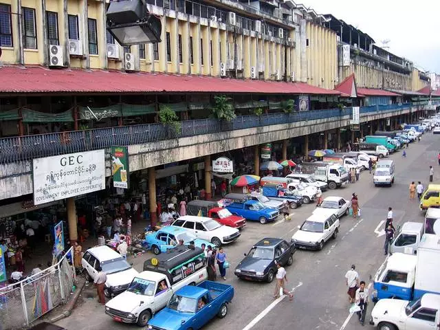 Taybetmendiyên mayî li Yangon 16836_9