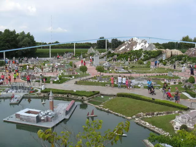 ควรเยี่ยมชมสถานที่ที่น่าสนใจในริมินี