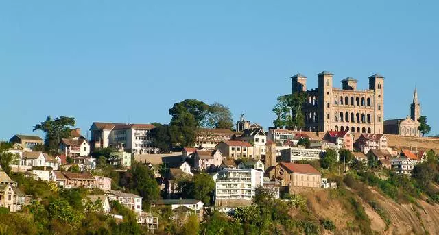 Ki kote pou yo ale nan Antananariva ak sa yo wè?