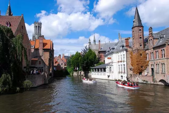 Anong mga kagiliw-giliw na lugar ang dapat bisitahin sa Brugge? 17041_3