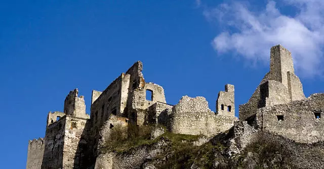 Slovakia Country Castle, tendrombohitra, ary ny toetran'ny Eoropeana. 17192_4