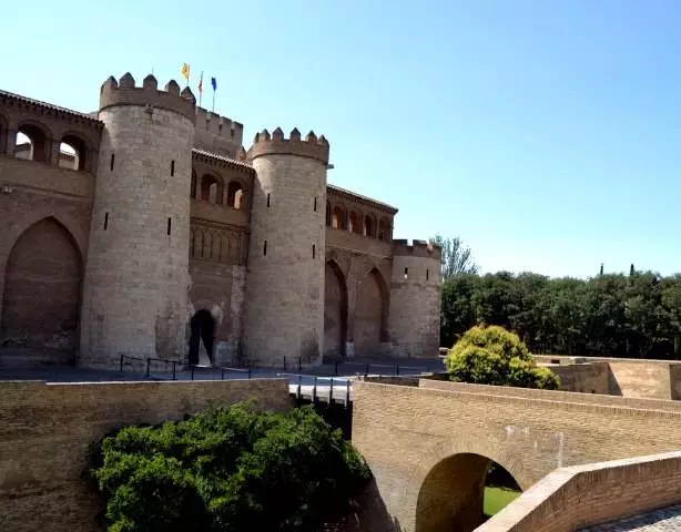 Tempat paling menarik di Zaragoza. 17257_5