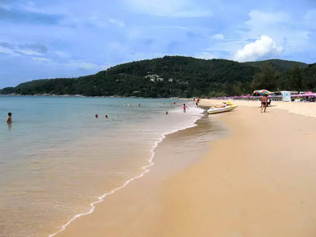 Quanto rità riposare sulla spiaggia di Karon?