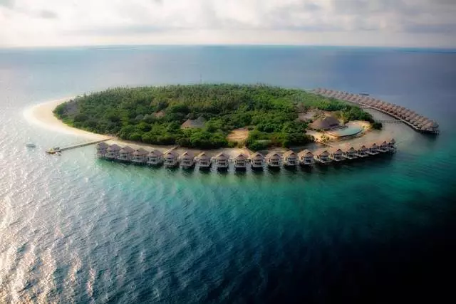 Kinsa nga hotel ang mas maayo nga magpabilin sa AAIFU Alifu Atoll? 17419_1