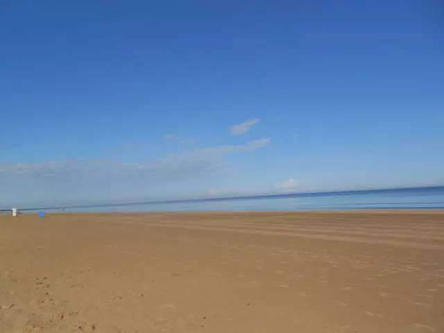 O paraíso está aquí na costa ámbar Jurmala 18002_2