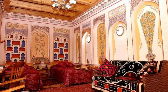 Apakah hotel untuk dipilih untuk berehat di Bukhara? 18312_4