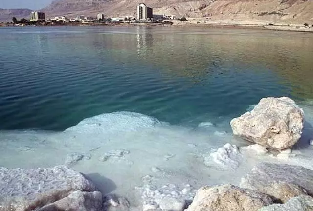 Onde ficar barato no Mar Morto?